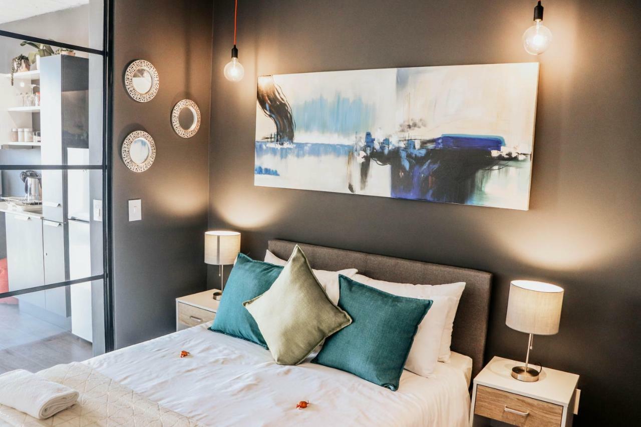 Wex1 - Modern, Iconic, Pool, Gym, Wifi, Secure Parking Apartman Fokváros Kültér fotó